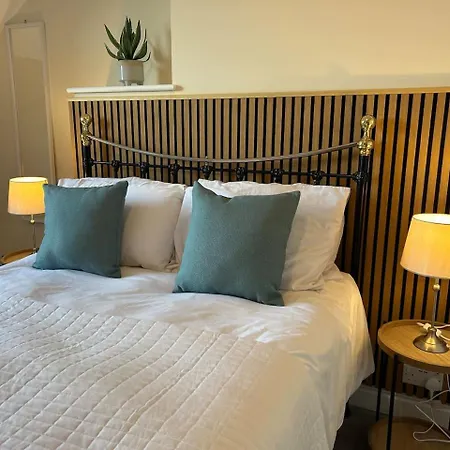 Charming Newly Refurbished Apartamento
