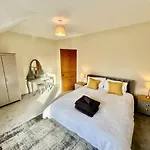Bright And Modern Appartamento *